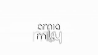 Amia Miley Colegiala